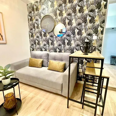 Chic Oasis In Apartment Rouen