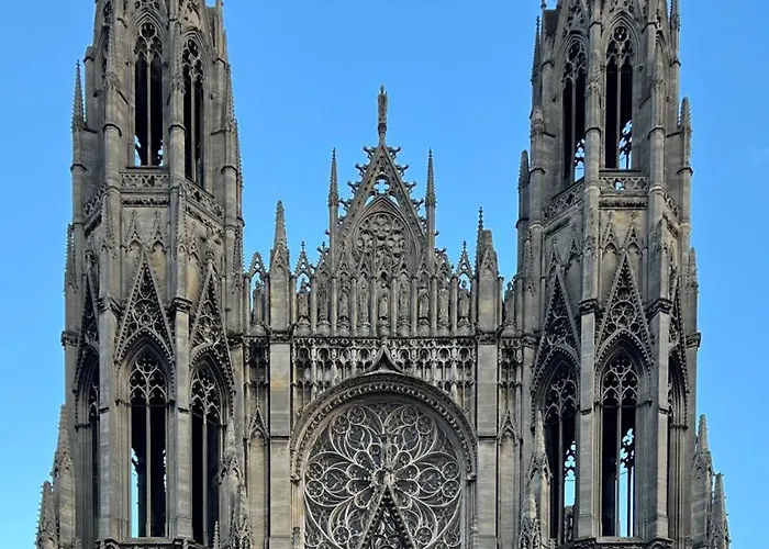 Apartment Chic Oasis In Rouen