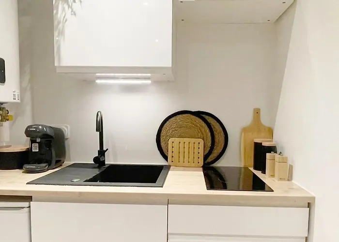 Apartment Chic Oasis In *