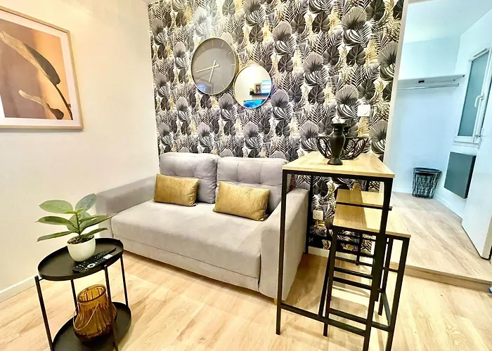 Chic Oasis In Apartman Rouen